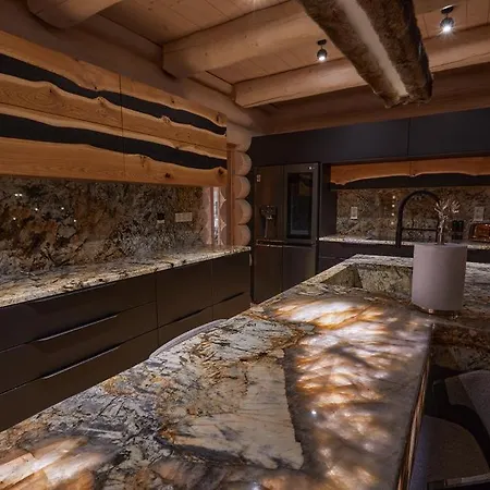 Diamond Luxury Chalet Apartment